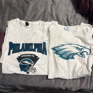 😀Set of 2 NFL Philadelphia Eagles T-Shirts🌹